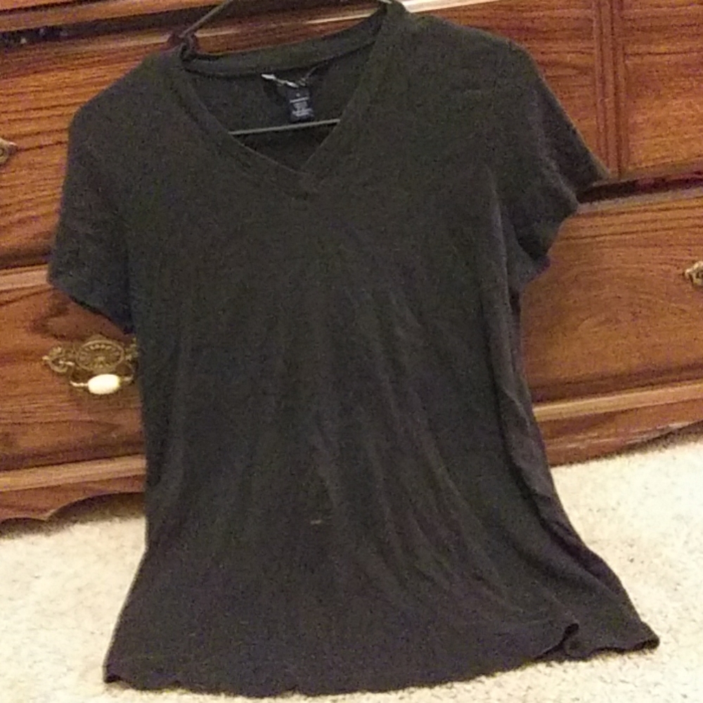 Black v neck t shirt
